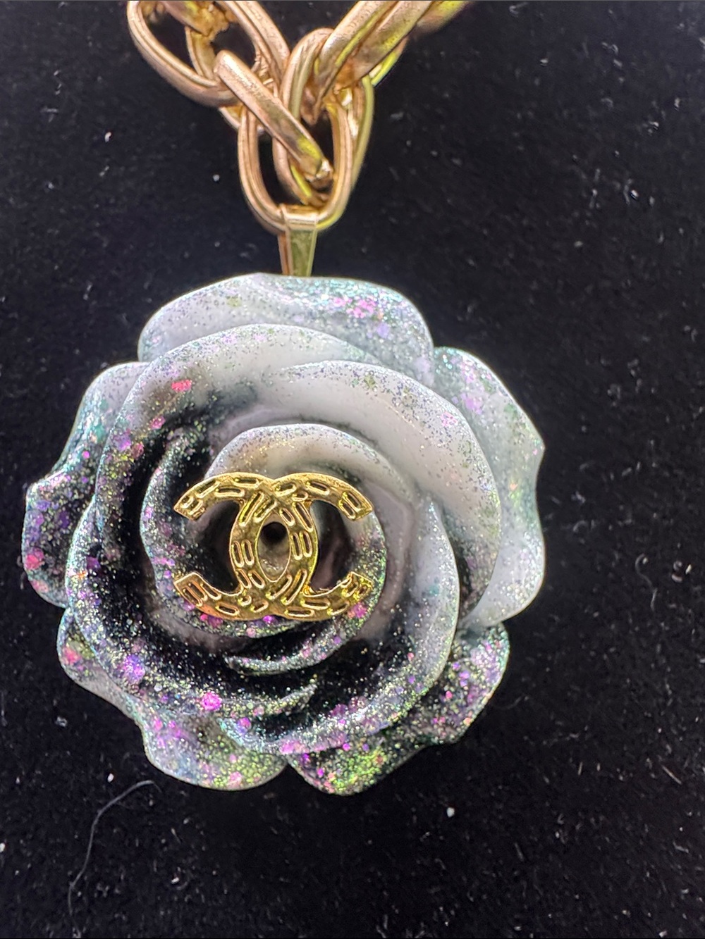 Necklace Gold Chain Necklace with Grey Rose Pendant